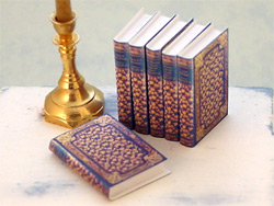miniature mystery novels
